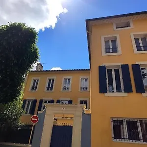 a-deux-pas-du-theatre.fr-provencehotel.com/
