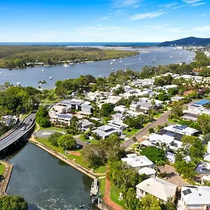  Apartment Quay Largo: Riverside Haven