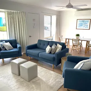  Apartment 2 Bedroom Ground Level In Tropical 4*